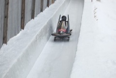 Latvijas parabobslejistiem sudrabs un bronza pasaules čempionātā