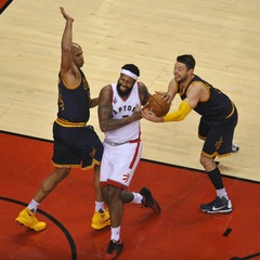 NBA: Raptors vēlreiz apstādina Džeimsu&Co, sērijā 2-2