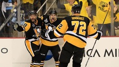 VIDEO: Penguins uzvar papildlaikā, panāk 2-0 Stenlija kausa finālā