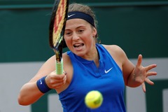 Ostapenko pārspēj Pavļučenkovu Birmingemas WTA Premier turnīra pirmās kārtas mačā