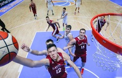 Latvijas U-20 basketbolisti EČ 1/8 finālā tiekas ar Zviedriju