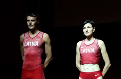 FOTO: Latvijas vieglatlēti turpmāk startēs unikālos Nike tērpos