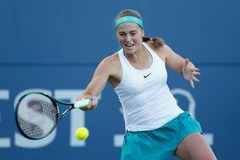 Ostapenko olimpiskā turnīra mačā otrajā setā zaudē Stosurai