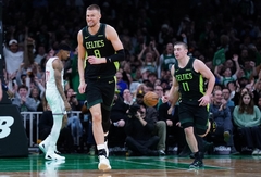 Porziņģis atgriešanās spēlē gūst 16 punktus Celtics uzvarā