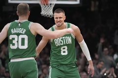 Porziņģim 19 punkti Celtics zaudējumā pret Rietumu konferences līderi Thunder