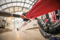 Trim Krievijas kamaniņbraucējiem liedz neitrālo statusu un dalību PK posmā