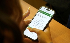 Rīgas pašvaldība noraida bažas iepirkumā par speciāli jaunākajiem iPhone pielāgotām specifikācijām