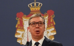 Vučičs atkāpjas no Serbijas prezidenta amata