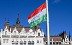 Ungārijā aizturēti divi Orbāna ministri