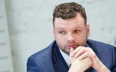 Eksministram Uzulniekam celta apsūdzība