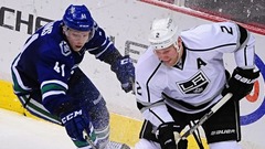 Ķēniņam -1; «Canucks» pēcspēles metienos pārspēj «Kings»