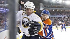 Girgensona «Sabres» piekāpjas «Oilers» hokejistiem