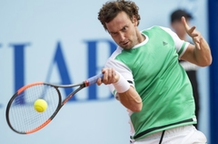 Gulbis sasniedz Dubaijas ATP turnīra pamatsacensības