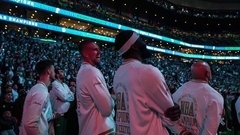 Video ⟩ "Celtics" jauno sezonu sāk ar atkārtotu NBA rekordu, Porziņģis saņem čempiona gredzenu