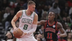 Kristaps Porziņģis gūst 21 punktu "Celtics" uzvarā