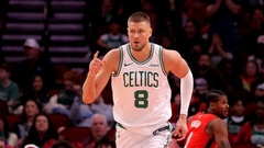 Porziņģim atgriešanās spēlē 11 punkti "Celtics" uzvarā