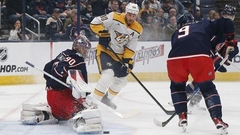 Video ⟩ Merzļikins sekmē "Blue Jackets" uzvaru pār "Predators" komandu