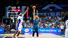 Dončičs un Fransisko "uguņo"; Francija pārspēj Slovēniju