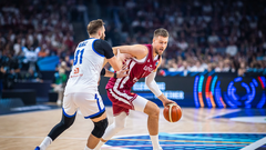 Video ⟩ Porziņģis par savām kļūdām, Jokiča nerunāšanu, Lomaža rekordu un astotdaļfinālu