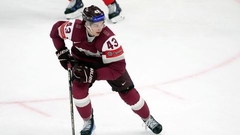 Ravinskis no "Canucks" nosūtīts uz fārmklubu AHL