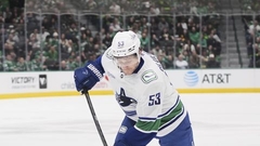 "Canucks" galvenais treneris komentējis Bļugera iespējamo atgriešanos sastāvā