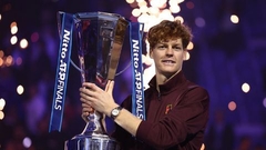 Sinners otro gadu pēc kārtas uzvar ATP sezonas noslēguma turnīrā