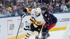 VIDEO ⟩ "Penguins" ar Šilovu rezervē zaudē "Blue Jackets"