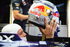 Феттель шагнул к легендам