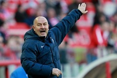 Черчесов проиграл Якину Черчесов проиграл Якину