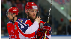 Болельщики ЦСКА развернули самый большой баннер в истории в матче с "Ак Барсом"