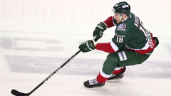 Нападающего "Ак Барса" поймали за рулем в нетрезвом виде