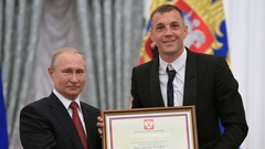 Хоккеист Орлов поставил под сомнение присвоение футболистам званий ЗМС