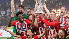 Защитник "Атлетико" ушел с поля после матча с "Реалом" в одних трусах