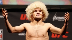 Один из лучших бойцов UFC хочет "отобедать" Нурмагомедовым