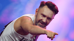 Шнуров написал стих про Кокорина и Мамаева&amp;zwj;