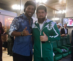 Прокуратура Бразилии арестовала три автомобиля Роналдиньо