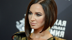 ФК "КАМАЗ" предложил Бузовой грузовик за спонсорство