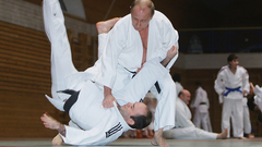 Путин потренировался на татами в Сочи