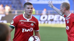 Эс-полузащитник сборной России Денисов завершил карьеру