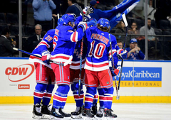 Передача Панарина не спасла "Рейнджерс" от поражения в матче с "Бостоном"