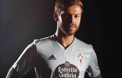 Тренер Смолова в "Анжи" пожелал ему удачи в "Сельте"