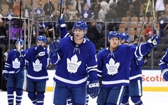 "Торонто" выиграл у "Ванкувера" в игре НХЛ