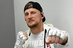 Стал известен соперник Волкова на турнире UFC 254