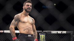 Порноактриса предложила бойцу UFC $6 тысяч за роль секунданта