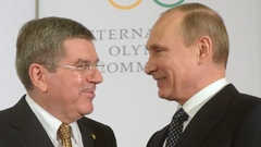 Путин поздравил главу МОК с днем рождения