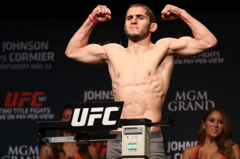 Фергюсон жестко отклонил предложение Махачева о поединке