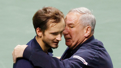 Тарпищев рассказал, что нужно Медведеву, чтобы стать первой ракеткой мира