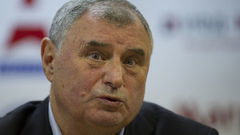 Анатолий Бышовец: "Не сомневаюсь в порядочности Черчесова"