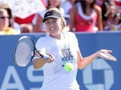 Шарапова снялась с турнира US Open из-за травмы