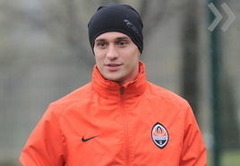 Украинский голкипер ударил болельщика (видео) Украинский голкипер ударил болельщика (видео)